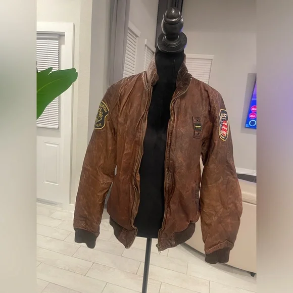 Vintage Blauer women distressed leather bomber flight jacket L, will fit a S/M - Picture 2 of 11